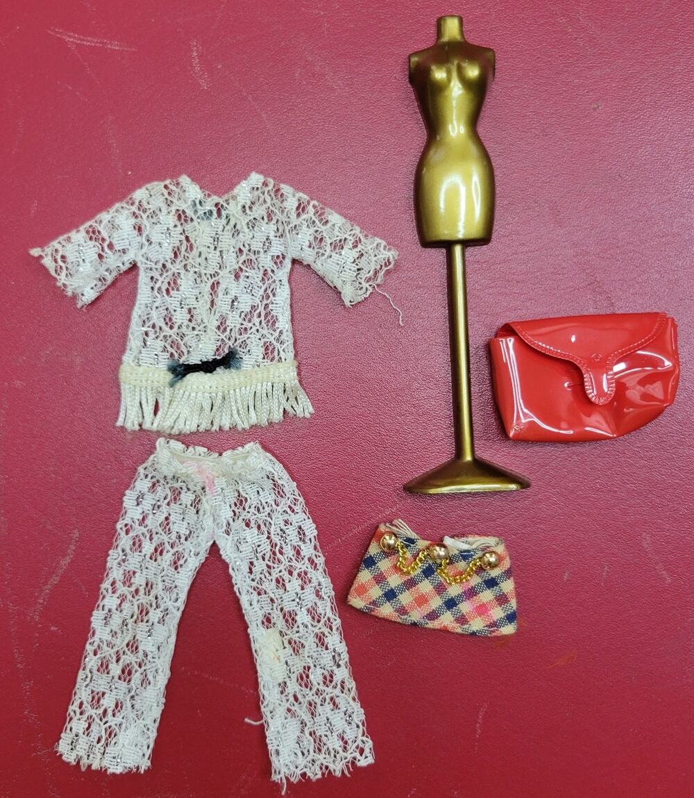 1970 VINTAGE Topper Dawn Bell Bottom Bounce #717 Lace Pants Stand Purse Skirt